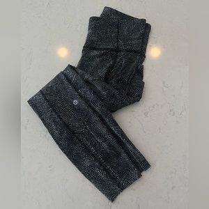 Base Pace 23" Lululemon Leggings With Pockets